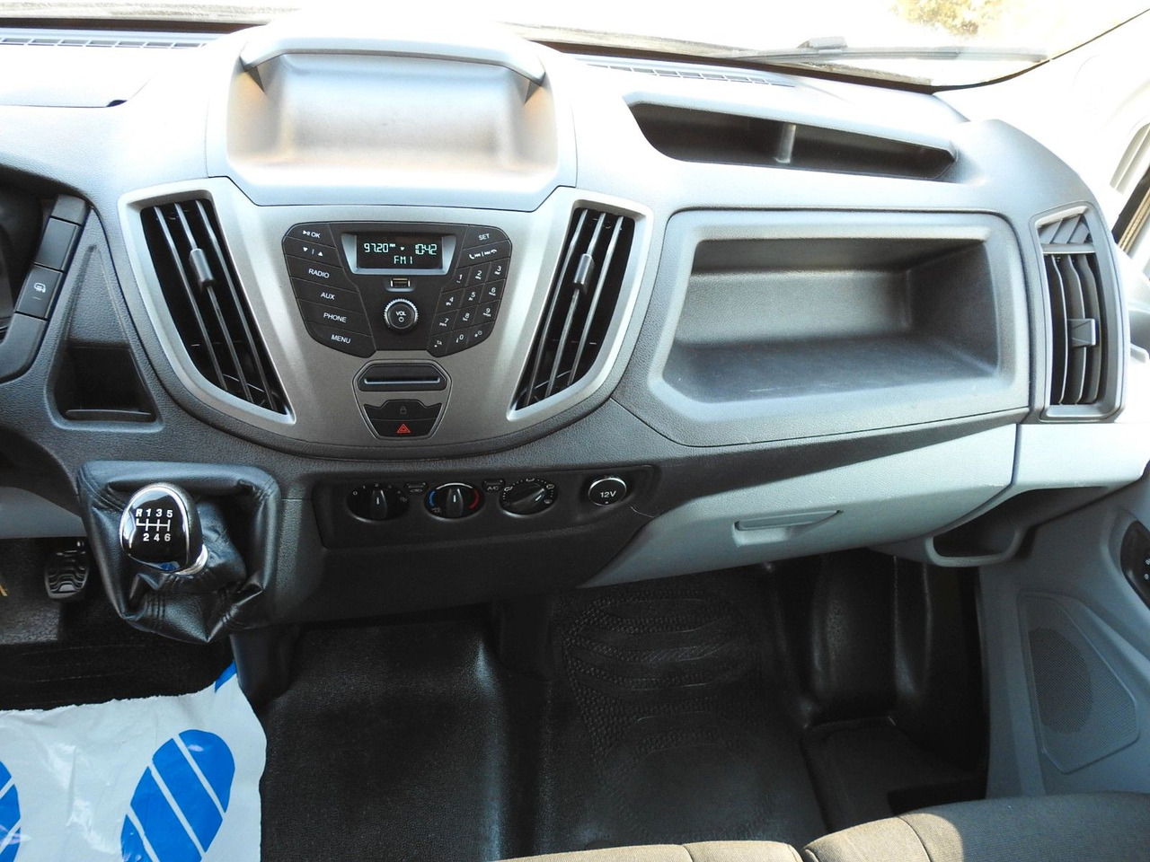 Carrinha de contentor novo Ford TRANSIT  KOFFER AUFZUG 8 PALETTEN ZWILLINGSRÄDER: foto 24