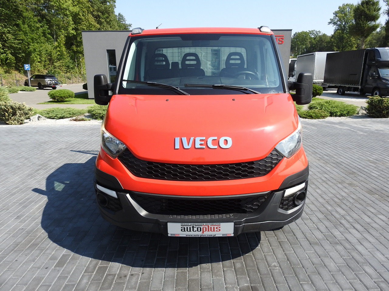 IVECO DAILY 35C13 TIPPER CRUISE CONTROL AIR CONDITIONING TWIN WHEELS 130HP - Carrinha basculante: foto 5 IVECO DAILY 35C13 TIPPER CRUISE CONTROL AIR CONDITIONING TWIN WHEELS 130HP - Carrinha basculante: foto 5