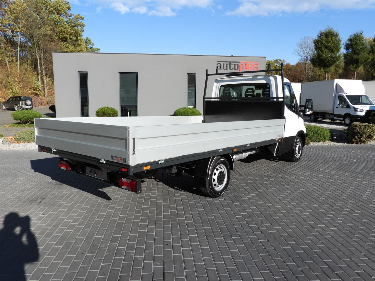 IVECO DAILY 35S14 STAKE BODY 8 PALLETS CRUISE CONTROL AIR CONDITIONING 140HP - Carrinha de caixa aberta: foto 3 IVECO DAILY 35S14 STAKE BODY 8 PALLETS CRUISE CONTROL AIR CONDITIONING 140HP - Carrinha de caixa aberta: foto 3