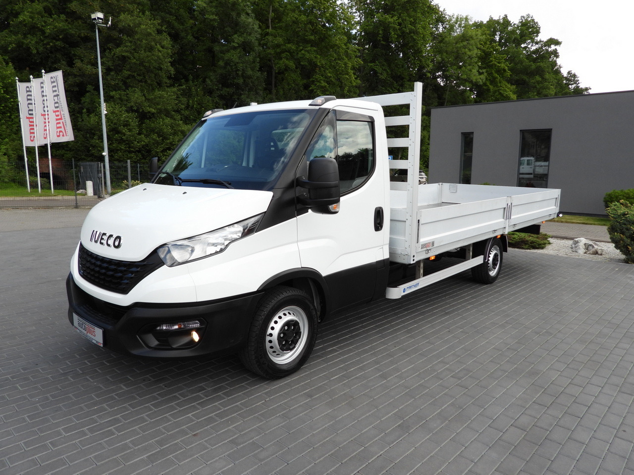Locação financeira de IVECO DAILY 35S16 STAKE BODY 10 PALLETS CRUISE CONTROL AIR CONDITIONING  160HP IVECO DAILY 35S16 STAKE BODY 10 PALLETS CRUISE CONTROL AIR CONDITIONING  160HP: foto 6 Locação financeira de IVECO DAILY 35S16 STAKE BODY 10 PALLETS CRUISE CONTROL AIR CONDITIONING  160HP IVECO DAILY 35S16 STAKE BODY 10 PALLETS CRUISE CONTROL AIR CONDITIONING  160HP: foto 6