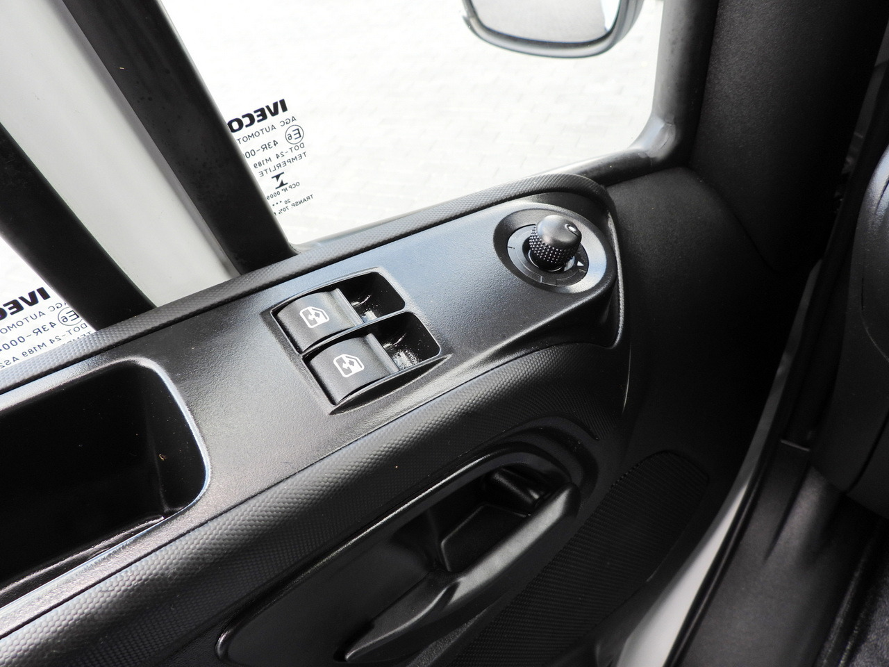 Locação financeira de IVECO DAILY 35S16 STAKE BODY 10 PALLETS CRUISE CONTROL AIR CONDITIONING  160HP IVECO DAILY 35S16 STAKE BODY 10 PALLETS CRUISE CONTROL AIR CONDITIONING  160HP: foto 27 Locação financeira de IVECO DAILY 35S16 STAKE BODY 10 PALLETS CRUISE CONTROL AIR CONDITIONING  160HP IVECO DAILY 35S16 STAKE BODY 10 PALLETS CRUISE CONTROL AIR CONDITIONING  160HP: foto 27