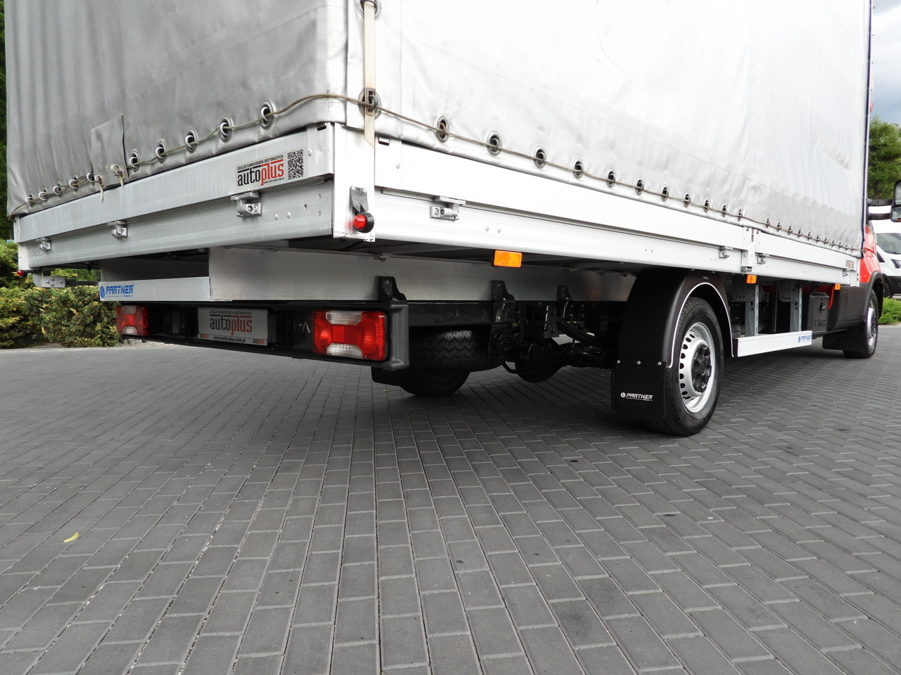 Locação financeira de IVECO DAILY 35S18 TARPAULIN 10 PALLETS WEBASTO CRUISE CONTROL LED LIGHTS AIR CONDITIONING  180HP IVECO DAILY 35S18 TARPAULIN 10 PALLETS WEBASTO CRUISE CONTROL LED LIGHTS AIR CONDITIONING  180HP: foto 25