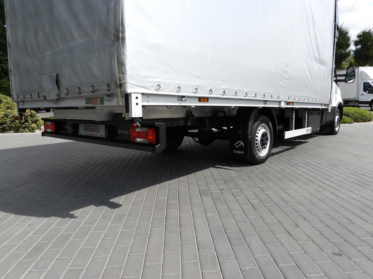 Locação financeira de IVECO DAILY 35S18 TARPAULIN 10 PALLETS WEBASTO CRUISE CONTROL NAVIGATION LED LIGHTS AIR CONDITIONING  180HP IVECO DAILY 35S18 TARPAULIN 10 PALLETS WEBASTO CRUISE CONTROL NAVIGATION LED LIGHTS AIR CONDITIONING  180HP: foto 25