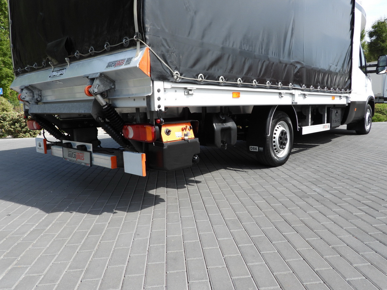 Locação financeira de IVECO DAILY 35S18 TARPAULIN LIFT 8 PALLETS CRUISE CONTROL AIR CONDITIONING  180HP IVECO DAILY 35S18 TARPAULIN LIFT 8 PALLETS CRUISE CONTROL AIR CONDITIONING  180HP: foto 26