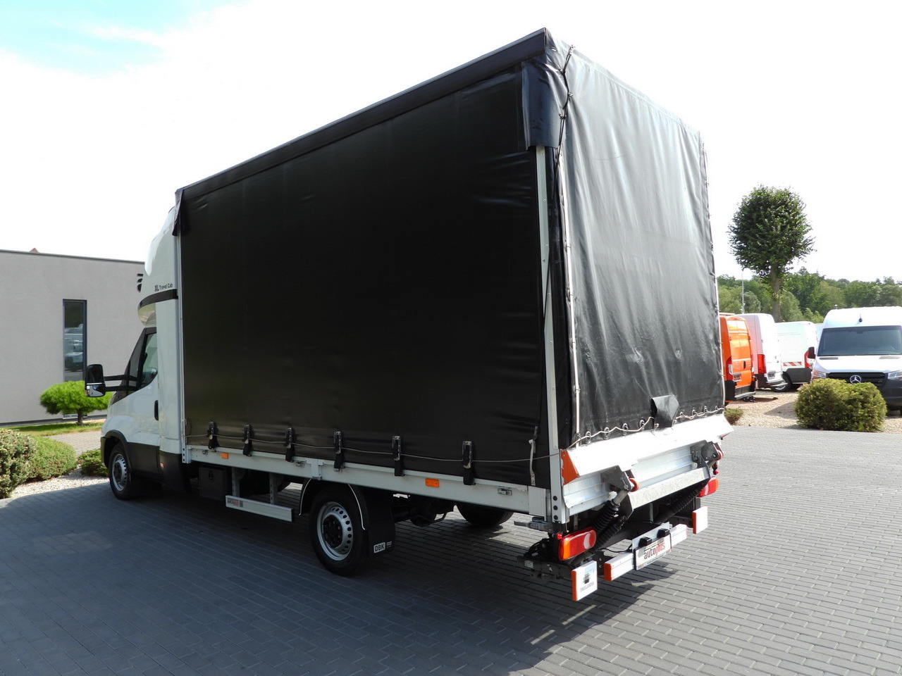 Locação financeira de IVECO DAILY 35S18 TARPAULIN LIFT 8 PALLETS CRUISE CONTROL AIR CONDITIONING  180HP IVECO DAILY 35S18 TARPAULIN LIFT 8 PALLETS CRUISE CONTROL AIR CONDITIONING  180HP: foto 10