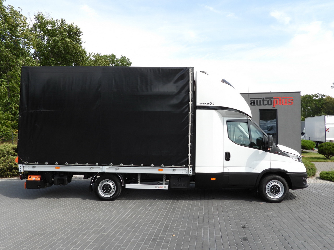 Locação financeira de IVECO DAILY 35S18 TARPAULIN LIFT 8 PALLETS CRUISE CONTROL AIR CONDITIONING  180HP IVECO DAILY 35S18 TARPAULIN LIFT 8 PALLETS CRUISE CONTROL AIR CONDITIONING  180HP: foto 7