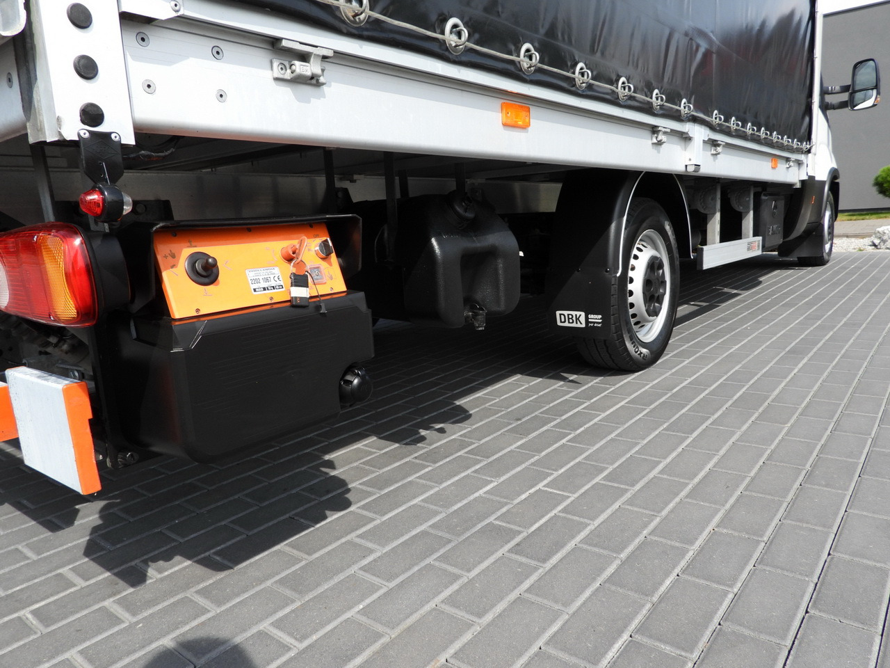 Locação financeira de IVECO DAILY 35S18 TARPAULIN LIFT 8 PALLETS CRUISE CONTROL AIR CONDITIONING  180HP IVECO DAILY 35S18 TARPAULIN LIFT 8 PALLETS CRUISE CONTROL AIR CONDITIONING  180HP: foto 21