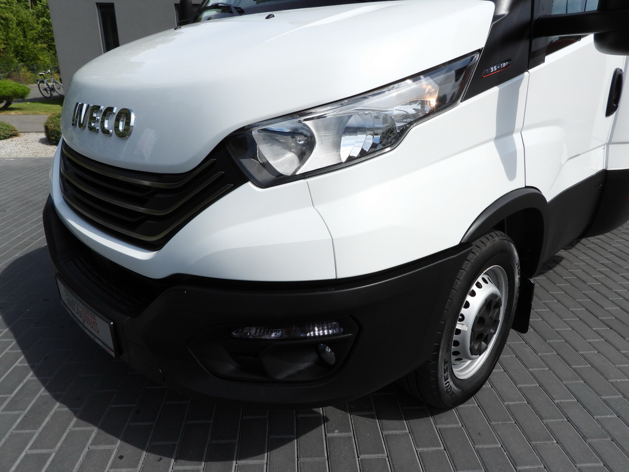 Locação financeira de IVECO DAILY 35S18 TARPAULIN LIFT 8 PALLETS CRUISE CONTROL AIR CONDITIONING  180HP IVECO DAILY 35S18 TARPAULIN LIFT 8 PALLETS CRUISE CONTROL AIR CONDITIONING  180HP: foto 18