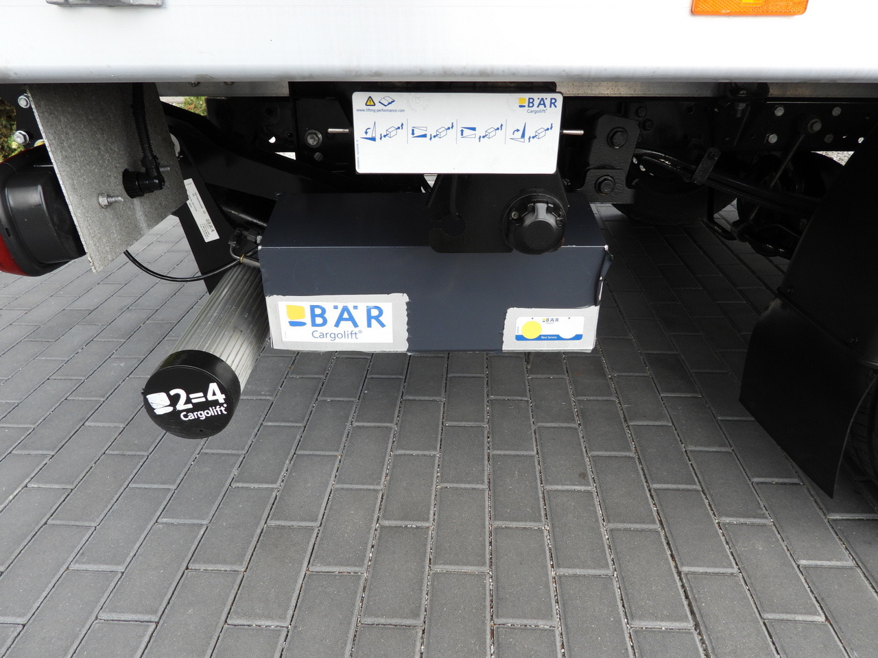 Locação financeira de IVECO DAILY 35S18 TARPAULIN LIFT 8 PALLETS WEBASTO CRUISE CONTROL AIR CONDITIONING  180HP IVECO DAILY 35S18 TARPAULIN LIFT 8 PALLETS WEBASTO CRUISE CONTROL AIR CONDITIONING  180HP: foto 28