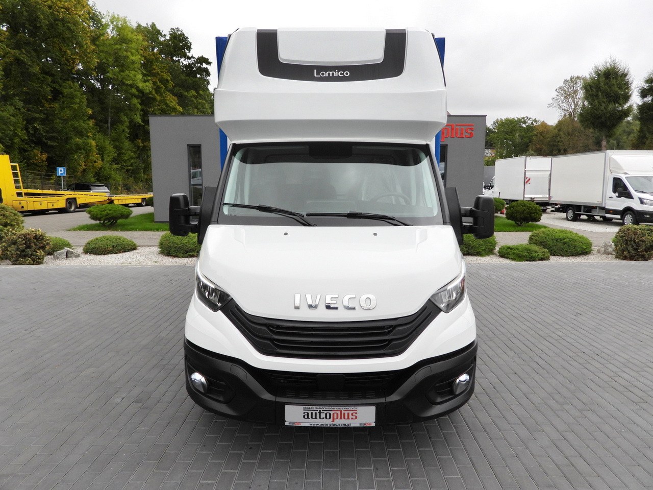 IVECO DAILY 35S18 TARPAULIN LIFT 8 PALLETS WEBASTO CRUISE CONTROL LED LIGHTS AIR CONDITIONING 180HP - Carrinha de lona: foto 5 IVECO DAILY 35S18 TARPAULIN LIFT 8 PALLETS WEBASTO CRUISE CONTROL LED LIGHTS AIR CONDITIONING 180HP - Carrinha de lona: foto 5