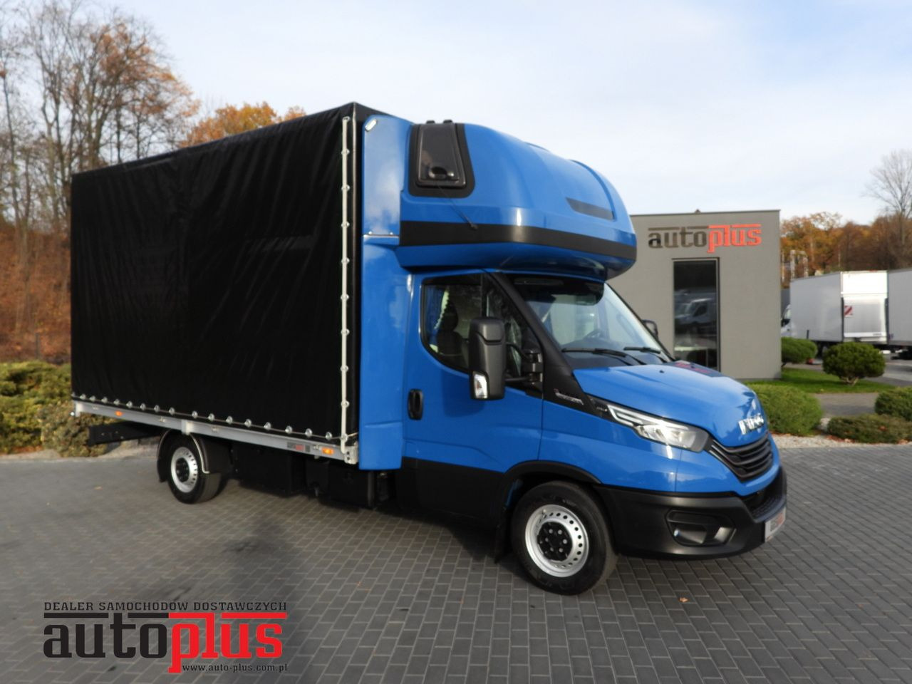 IVECO DAILY 35S21 TARPAULIN 10 PALLETS WEBASTO CRUISE CONTROL NAVIGATION LED LIGHTS AUTOMATIC TRANSMISSION HI-MATIC AIR CONDITIONING 210HP - Carrinha de lona: foto 1 IVECO DAILY 35S21 TARPAULIN 10 PALLETS WEBASTO CRUISE CONTROL NAVIGATION LED LIGHTS AUTOMATIC TRANSMISSION HI-MATIC AIR CONDITIONING 210HP - Carrinha de lona: foto 1