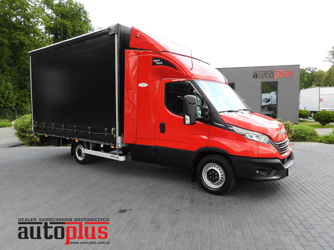 IVECO DAILY 35S21 TARPAULIN 10 PALLETS WEBASTO CRUISE CONTROL NAVIGATION LED LIGHTS PNEUMATICS AUTOMATIC TRANSMISSION HI-MATIC AIR CONDITIONING 210HP - Carrinha de lona: foto 1 IVECO DAILY 35S21 TARPAULIN 10 PALLETS WEBASTO CRUISE CONTROL NAVIGATION LED LIGHTS PNEUMATICS AUTOMATIC TRANSMISSION HI-MATIC AIR CONDITIONING 210HP - Carrinha de lona: foto 1