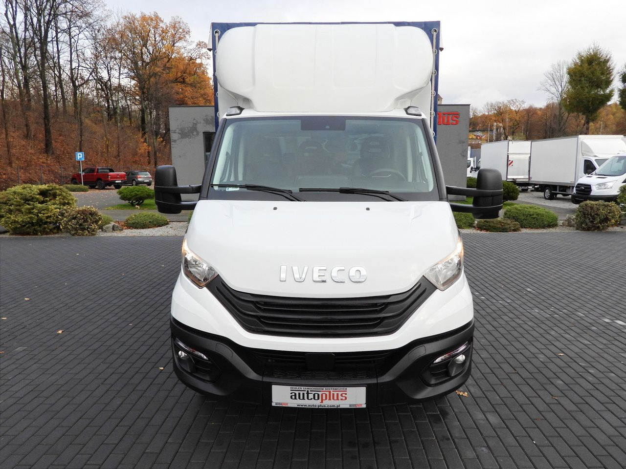 IVECO DAILY 50C16 TARPAULIN 10 PALLETS CRUISE CONTROL TWIN WHEELS AIR CONDITIONING 160HP - Carrinha de lona: foto 5 IVECO DAILY 50C16 TARPAULIN 10 PALLETS CRUISE CONTROL TWIN WHEELS AIR CONDITIONING 160HP - Carrinha de lona: foto 5