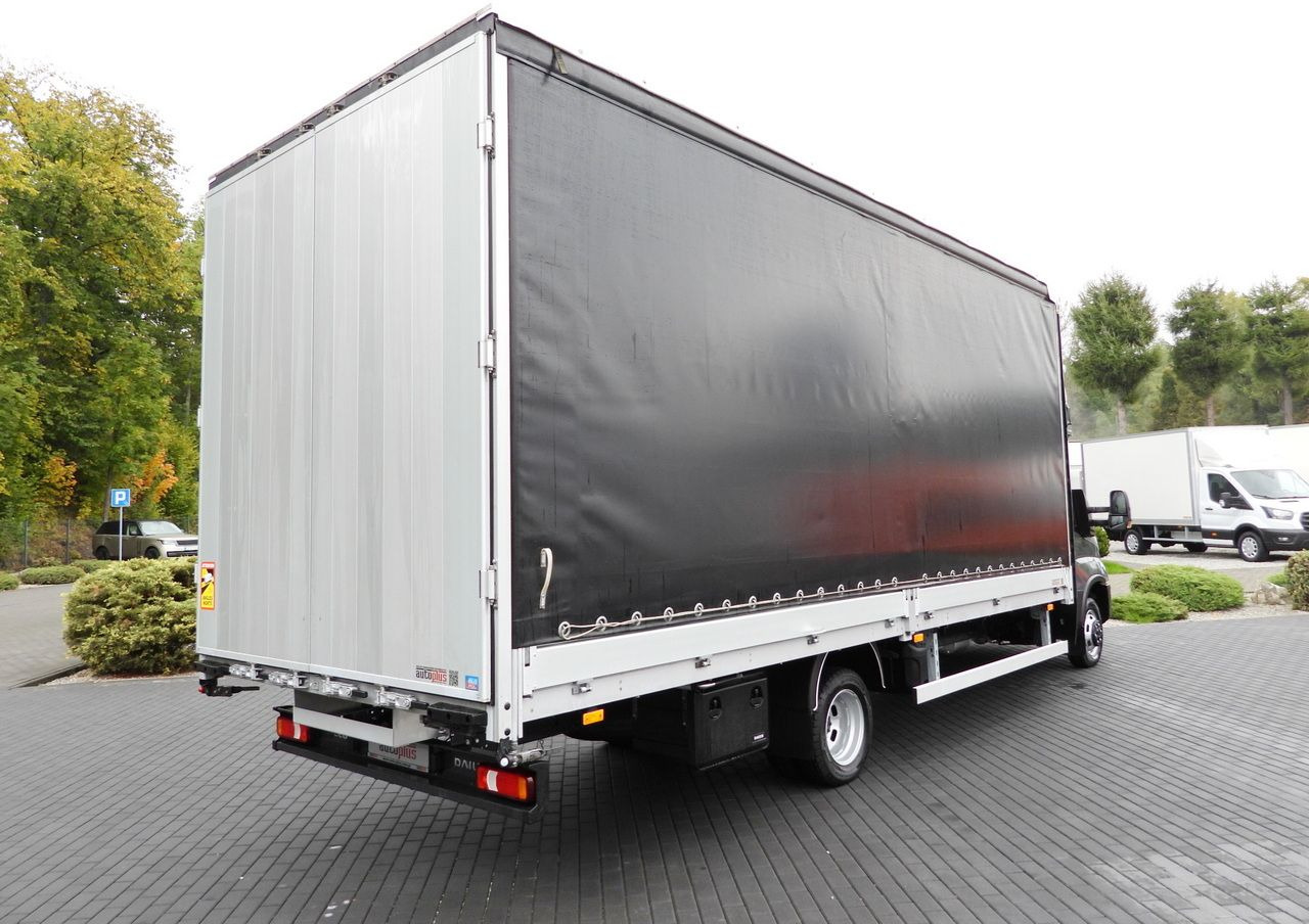 IVECO DAILY 50C18 TARPAULIN 14 PALLETS WEBASTO CRUISE CONTROL PNEUMATICS TWIN WHEELS AIR CONDITIONING 180HP - Carrinha de lona: foto 3 IVECO DAILY 50C18 TARPAULIN 14 PALLETS WEBASTO CRUISE CONTROL PNEUMATICS TWIN WHEELS AIR CONDITIONING 180HP - Carrinha de lona: foto 3