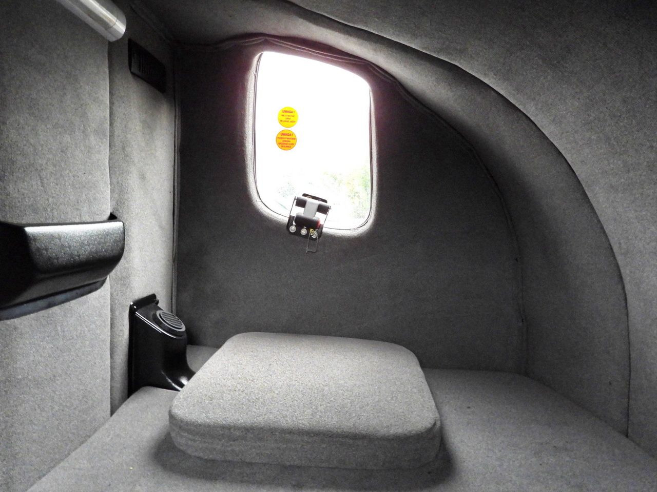Carrinha de lona IVECO DAILY 50C18 TARPAULIN 14 PALLETS WEBASTO CRUISE CONTROL PNEUMATICS TWIN WHEELS AIR CONDITIONING  180HP: foto 48