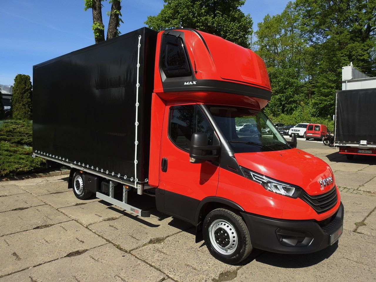IVECO DAILY NEW TARPAULIN 10 PALLETS WEBASTO CRUISE CONTROL NAVIGATION AIR CONDITIONING LED LIGHTS 180HP - Carrinha de lona: foto 4 IVECO DAILY NEW TARPAULIN 10 PALLETS WEBASTO CRUISE CONTROL NAVIGATION AIR CONDITIONING LED LIGHTS 180HP - Carrinha de lona: foto 4