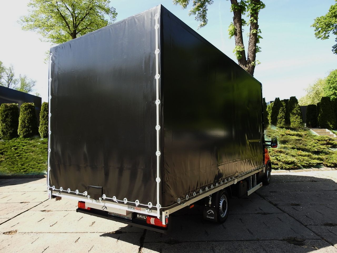 IVECO DAILY NEW TARPAULIN 10 PALLETS WEBASTO CRUISE CONTROL NAVIGATION AIR CONDITIONING LED LIGHTS 180HP - Carrinha de lona: foto 3 IVECO DAILY NEW TARPAULIN 10 PALLETS WEBASTO CRUISE CONTROL NAVIGATION AIR CONDITIONING LED LIGHTS 180HP - Carrinha de lona: foto 3