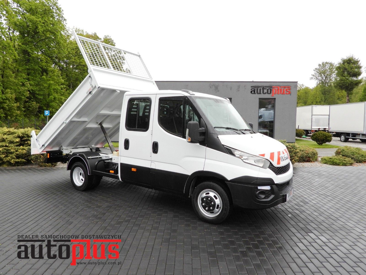Iveco DAILY 35C13 KIPPER DOPPELKABINE DOKA 7 SITZE A/C - Carrinha basculante, Carrinha cabine dupla: foto 1 Iveco DAILY 35C13 KIPPER DOPPELKABINE DOKA 7 SITZE A/C - Carrinha basculante, Carrinha cabine dupla: foto 1