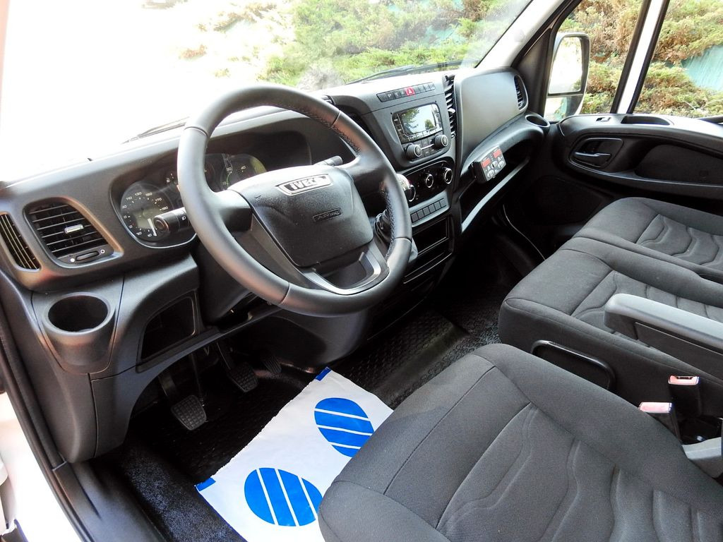 Iveco DAILY 35C15 KUHLKOFFER -12*C ZWILLINGSKREISE - Carrinha frigorífica: foto 2 Iveco DAILY 35C15 KUHLKOFFER -12*C ZWILLINGSKREISE - Carrinha frigorífica: foto 2