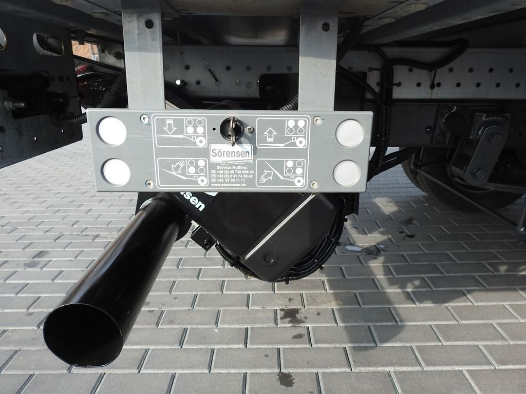 Carrinha de contentor Iveco DAILY 35C16 KOFFER AUFZUG 8 PALETTEN TEMPOMAT: foto 17