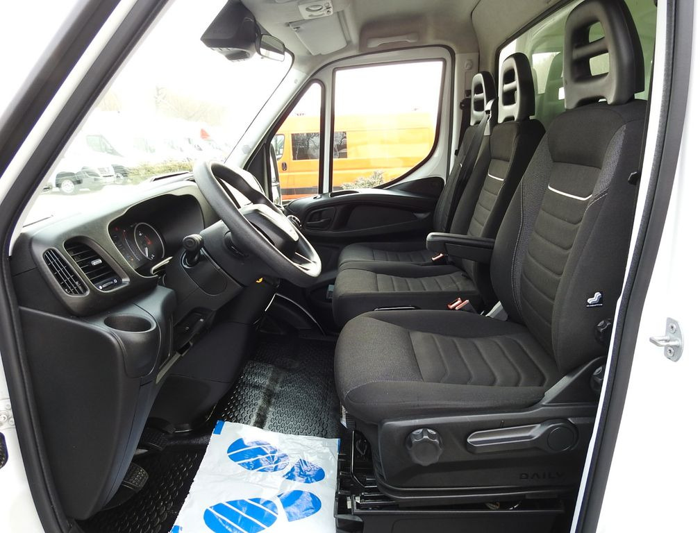 Carrinha de contentor Iveco DAILY 35C16 KOFFER AUFZUG 8 PALETTEN TEMPOMAT: foto 22