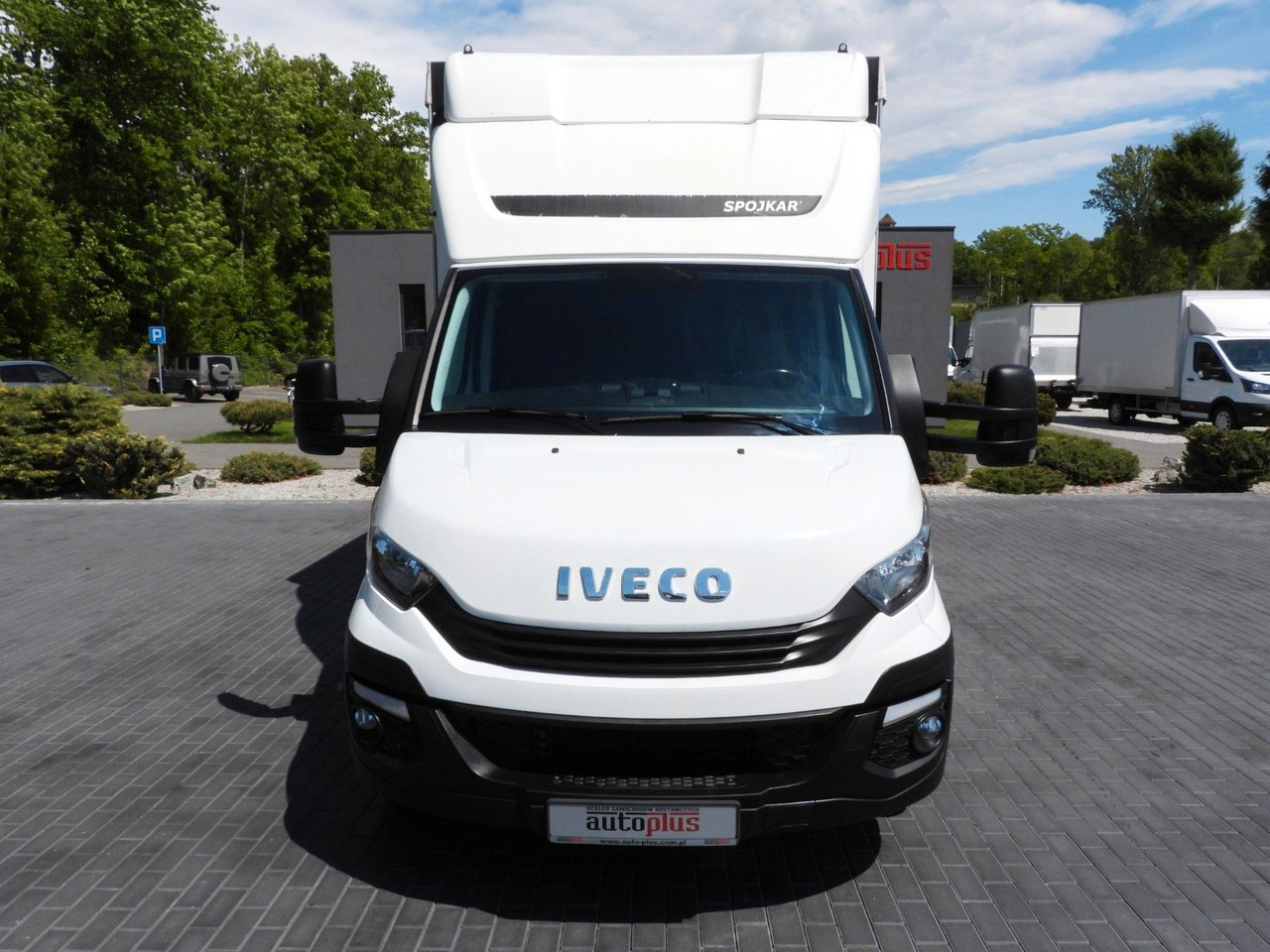 Iveco DAILY 35S18 PRITSCHE PLANE 10 PALETTEN WEBASTO - Carrinha de lona, Carrinha cabine dupla: foto 5 Iveco DAILY 35S18 PRITSCHE PLANE 10 PALETTEN WEBASTO - Carrinha de lona, Carrinha cabine dupla: foto 5
