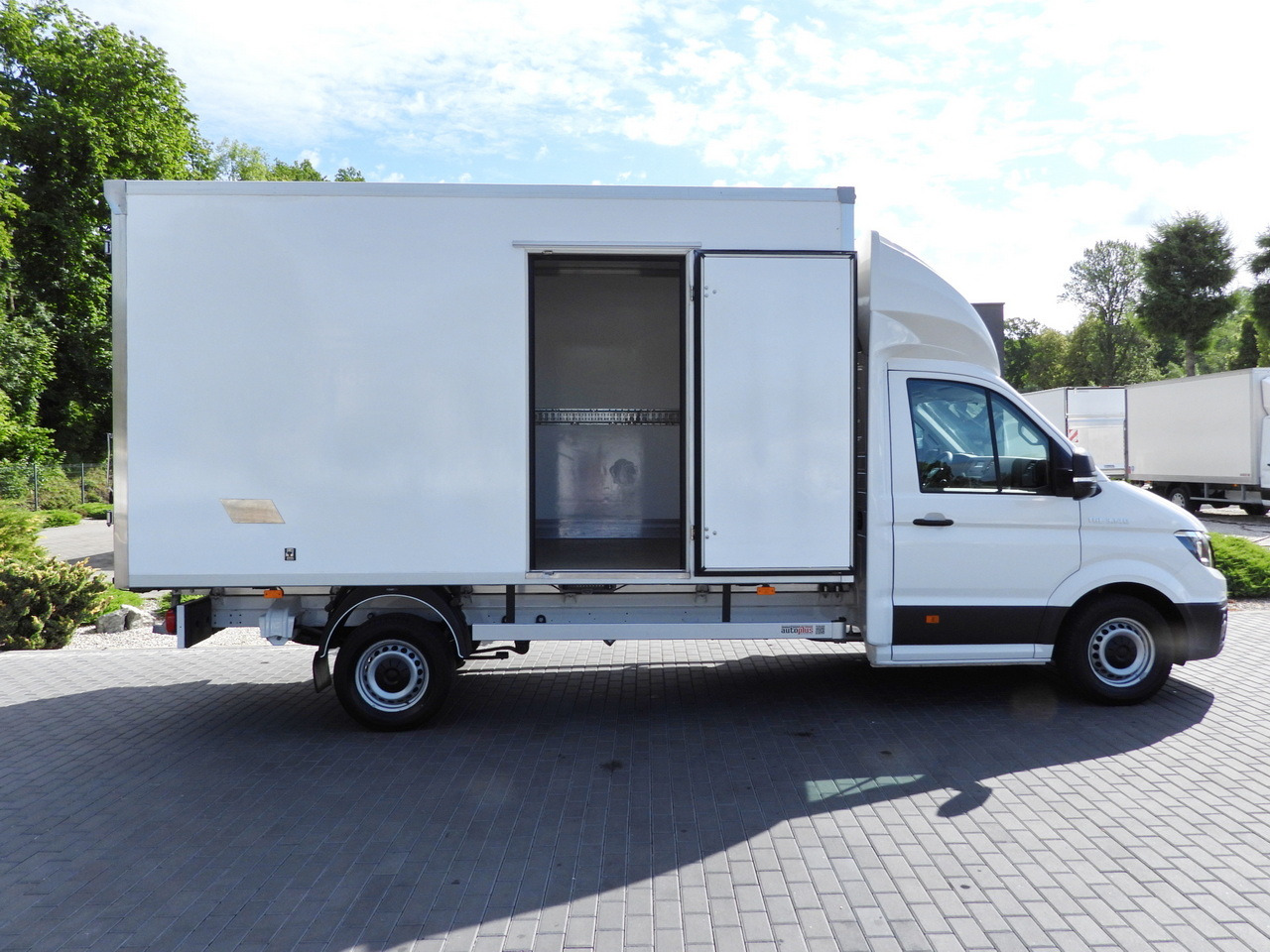 Locação financeira de MAN TGE 3.140 REGRIGERATOR BOX -1*C 8 PALLETS HEATING FUNCTION CRUISE CONTROL PNEUMATICS AIR CONDITIONING  140HP MAN TGE 3.140 REGRIGERATOR BOX -1*C 8 PALLETS HEATING FUNCTION CRUISE CONTROL PNEUMATICS AIR CONDITIONING  140HP: foto 8