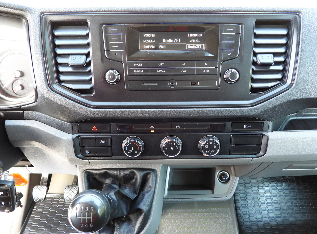 Locação financeira de MAN TGE 3.140 REGRIGERATOR BOX -1*C 8 PALLETS HEATING FUNCTION CRUISE CONTROL PNEUMATICS AIR CONDITIONING  140HP MAN TGE 3.140 REGRIGERATOR BOX -1*C 8 PALLETS HEATING FUNCTION CRUISE CONTROL PNEUMATICS AIR CONDITIONING  140HP: foto 38