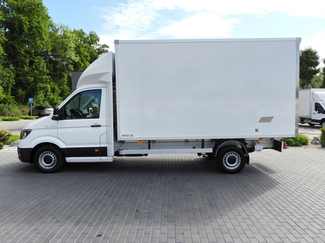 Locação financeira de MAN TGE 3.140 REGRIGERATOR BOX -1*C 8 PALLETS HEATING FUNCTION CRUISE CONTROL PNEUMATICS AIR CONDITIONING  140HP MAN TGE 3.140 REGRIGERATOR BOX -1*C 8 PALLETS HEATING FUNCTION CRUISE CONTROL PNEUMATICS AIR CONDITIONING  140HP: foto 9