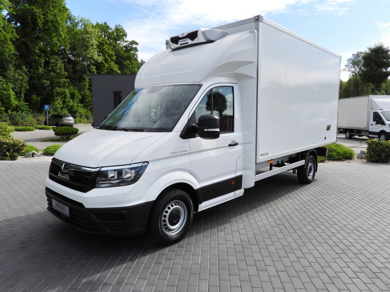 Locação financeira de MAN TGE 3.140 REGRIGERATOR BOX -1*C 8 PALLETS HEATING FUNCTION CRUISE CONTROL PNEUMATICS AIR CONDITIONING  140HP MAN TGE 3.140 REGRIGERATOR BOX -1*C 8 PALLETS HEATING FUNCTION CRUISE CONTROL PNEUMATICS AIR CONDITIONING  140HP: foto 18