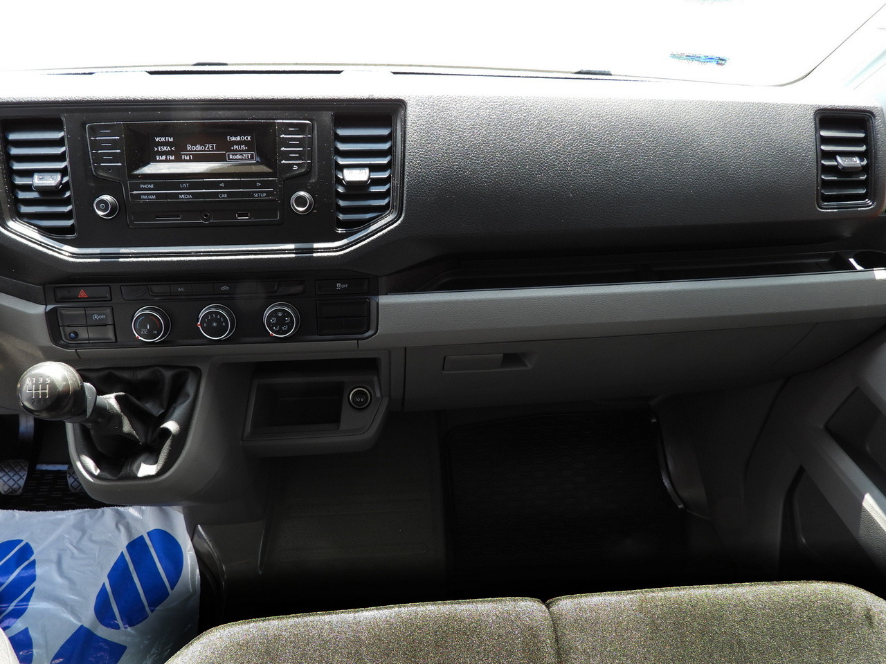 Locação financeira de MAN TGE 3.140 REGRIGERATOR BOX -1*C 8 PALLETS HEATING FUNCTION CRUISE CONTROL PNEUMATICS AIR CONDITIONING  140HP MAN TGE 3.140 REGRIGERATOR BOX -1*C 8 PALLETS HEATING FUNCTION CRUISE CONTROL PNEUMATICS AIR CONDITIONING  140HP: foto 37