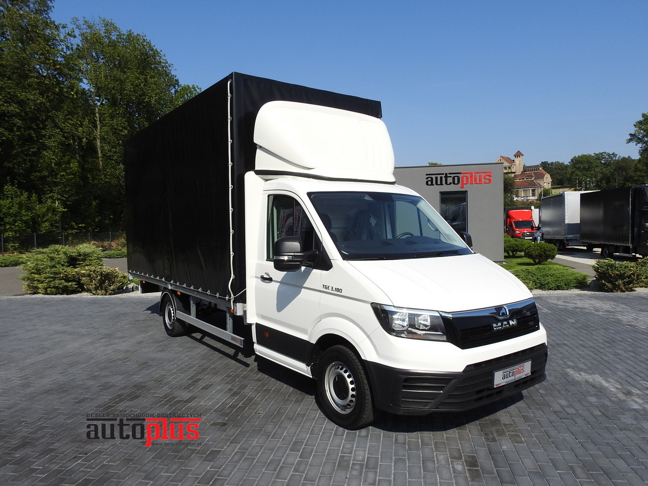 MAN TGE TARPAULIN 10 PALLETS AIR CONDITIONING 180HP - Carrinha de lona: foto 1 MAN TGE TARPAULIN 10 PALLETS AIR CONDITIONING 180HP - Carrinha de lona: foto 1