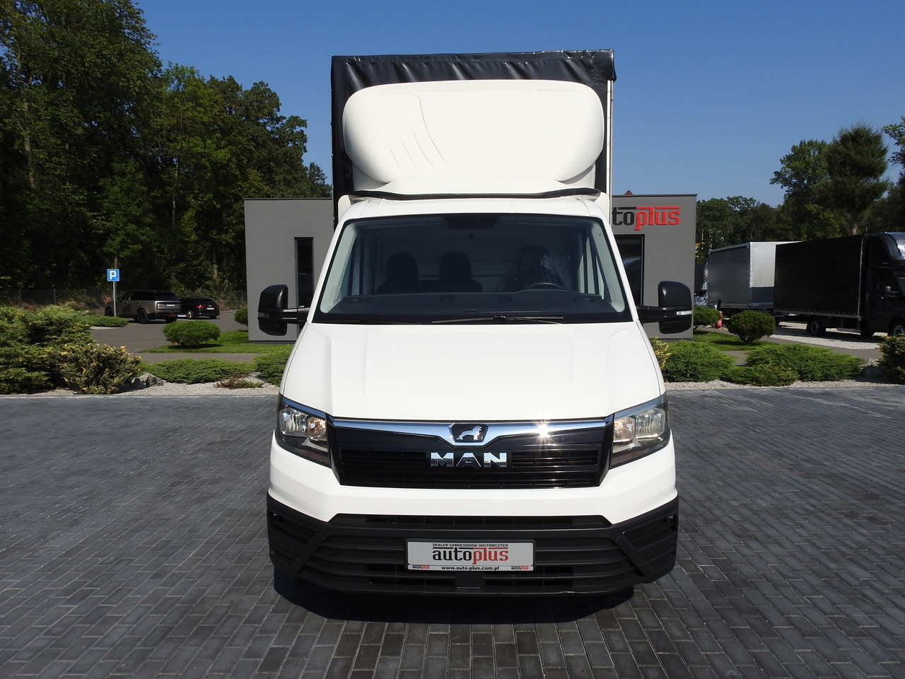 MAN TGE TARPAULIN 10 PALLETS AIR CONDITIONING 180HP - Carrinha de lona: foto 5 MAN TGE TARPAULIN 10 PALLETS AIR CONDITIONING 180HP - Carrinha de lona: foto 5