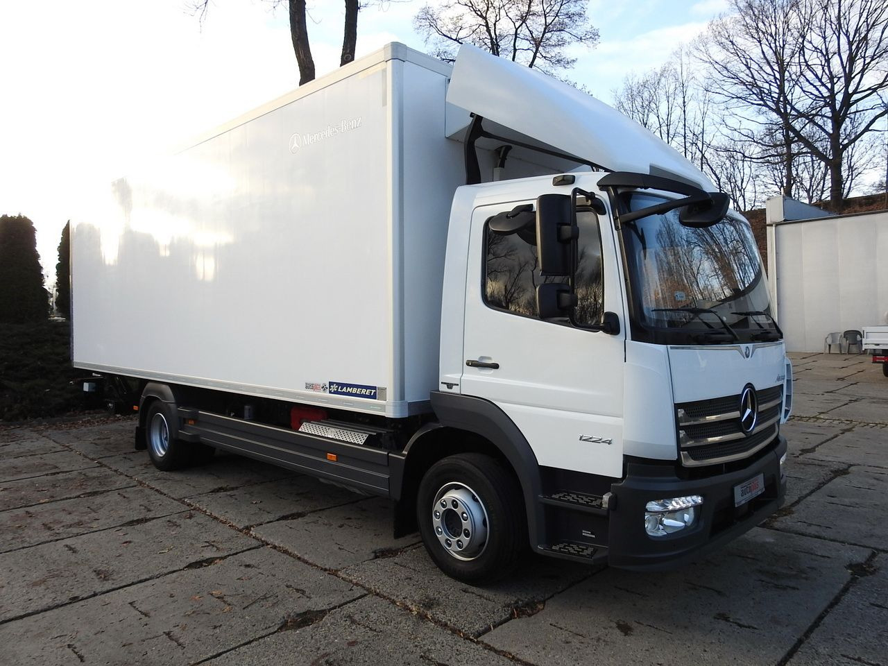 MERCEDES ATEGO 12.24 REGRIGERATOR BOX -10*C LIFT 16 PALLETS HEATING FUNCTION WEBASTO CRUISE CONTROL PNEUMATICS AIR CONDITIONING 240HP - Camião frigorífico: foto 4 MERCEDES ATEGO 12.24 REGRIGERATOR BOX -10*C LIFT 16 PALLETS HEATING FUNCTION WEBASTO CRUISE CONTROL PNEUMATICS AIR CONDITIONING 240HP - Camião frigorífico: foto 4