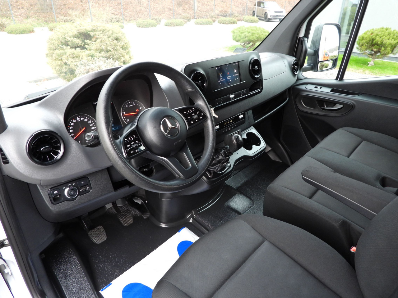 MERCEDES SPRINTER 314 REGRIGERATOR BOX -1*C CRUISE CONTROL NAVIGATION AIR CONDITIONING 140HP - Carrinha frigorífica: foto 2 MERCEDES SPRINTER 314 REGRIGERATOR BOX -1*C CRUISE CONTROL NAVIGATION AIR CONDITIONING 140HP - Carrinha frigorífica: foto 2