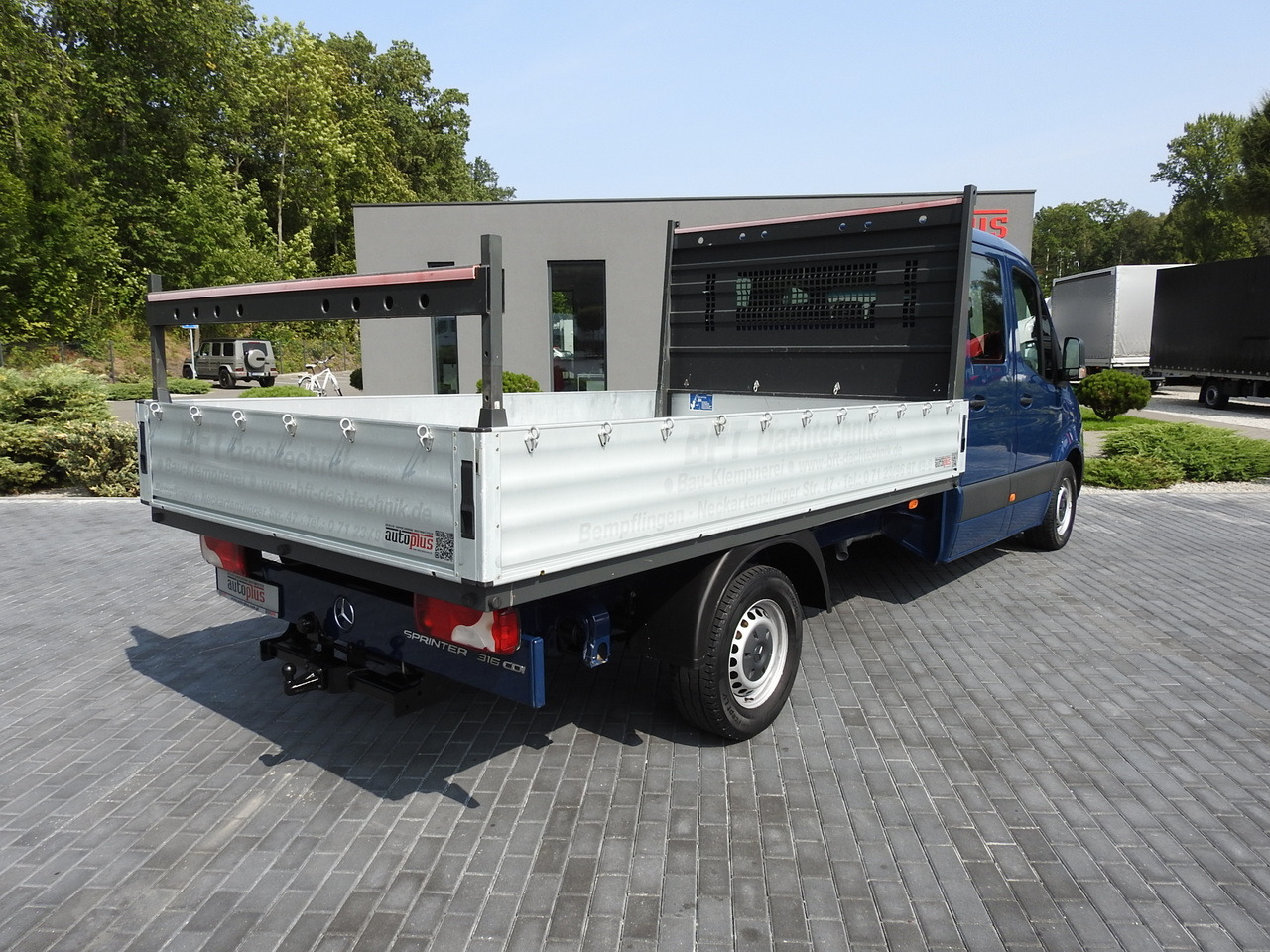 MERCEDES SPRINTER 316 STAKE BODY DOUBLE CABIN DOKA 7 SEATS AIR CONDITIONING 160HP - Carrinha cabine dupla: foto 3 MERCEDES SPRINTER 316 STAKE BODY DOUBLE CABIN DOKA 7 SEATS AIR CONDITIONING 160HP - Carrinha cabine dupla: foto 3