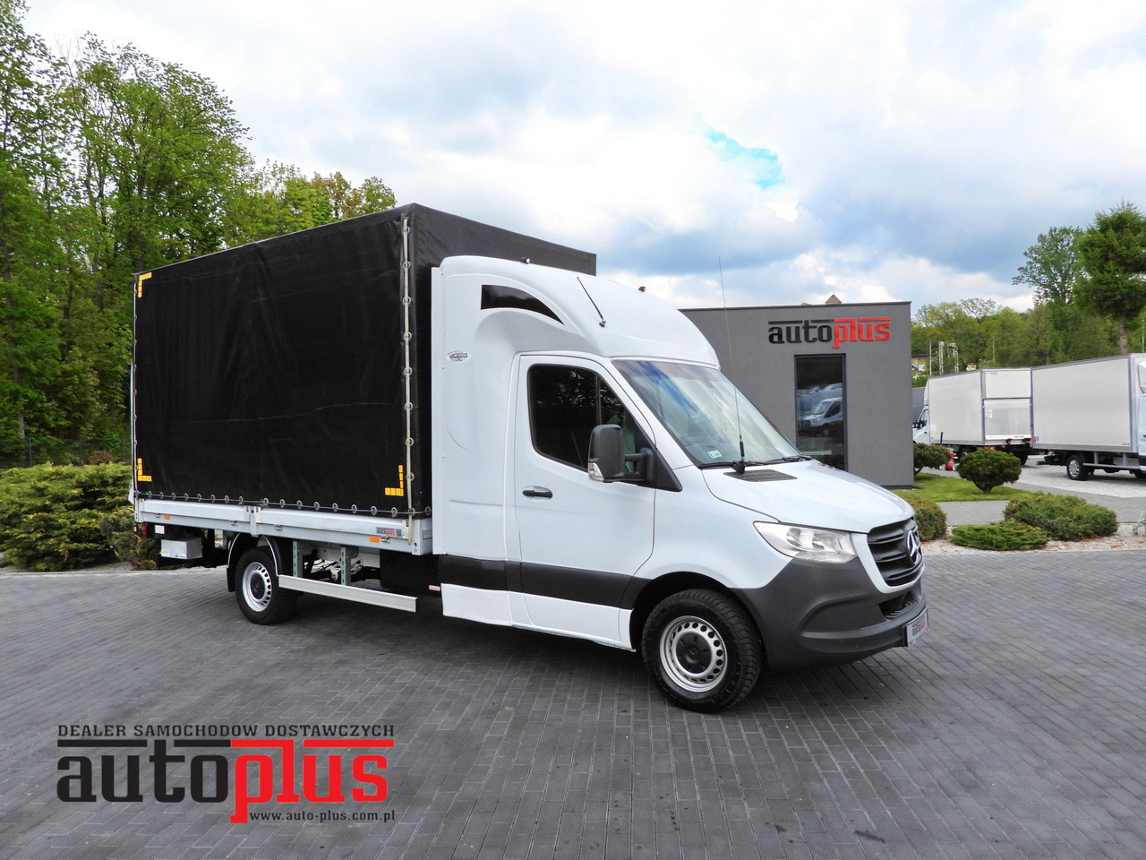 MERCEDES SPRINTER 316 TARPAULIN LIFT 8 PALLETS WEBASTO CRUISE CONTROL AIR CONDITIONING 160HP - Carrinha de lona: foto 1 MERCEDES SPRINTER 316 TARPAULIN LIFT 8 PALLETS WEBASTO CRUISE CONTROL AIR CONDITIONING 160HP - Carrinha de lona: foto 1