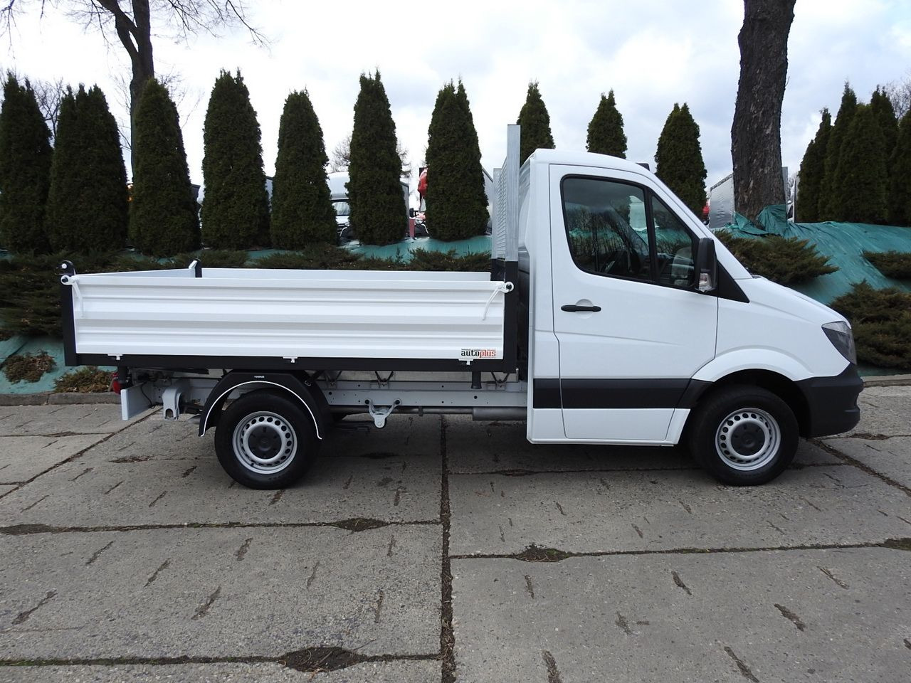 Carrinha basculante MERCEDES SPRINTER 316 THREE-WAY TIPPER CRUISE CONTROL AUTOMATIC TRANSMISSION AIR CONDITIONING 160HP: foto 7 Carrinha basculante MERCEDES SPRINTER 316 THREE-WAY TIPPER CRUISE CONTROL AUTOMATIC TRANSMISSION AIR CONDITIONING 160HP: foto 7