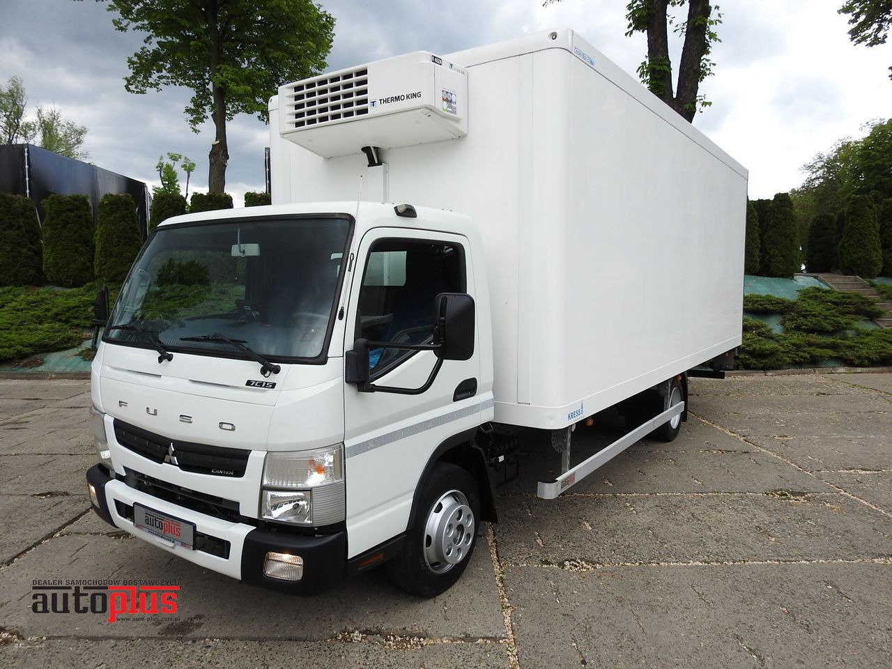 MITSUBISHI CANTER FUSO 7C15 REGRIGERATOR BOX -4*C LIFT POWER SUPPLY 230V AIR CONDITIONING AUTOMATIC TRANSMISSION 150HP - Camião frigorífico: foto 1 MITSUBISHI CANTER FUSO 7C15 REGRIGERATOR BOX -4*C LIFT POWER SUPPLY 230V AIR CONDITIONING AUTOMATIC TRANSMISSION 150HP - Camião frigorífico: foto 1
