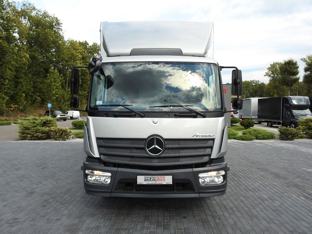 Mercedes-Benz ATEGO 1221 PRITSCHE PLANE AUFZUG 16 PALETTEN - Camião de lona: foto 5 Mercedes-Benz ATEGO 1221 PRITSCHE PLANE AUFZUG 16 PALETTEN - Camião de lona: foto 5