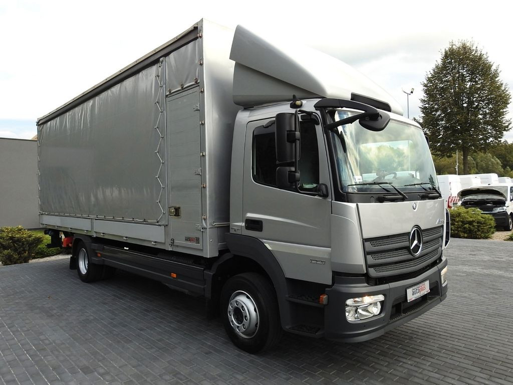 Mercedes-Benz ATEGO 1221 PRITSCHE PLANE AUFZUG 16 PALETTEN - Camião de lona: foto 4 Mercedes-Benz ATEGO 1221 PRITSCHE PLANE AUFZUG 16 PALETTEN - Camião de lona: foto 4