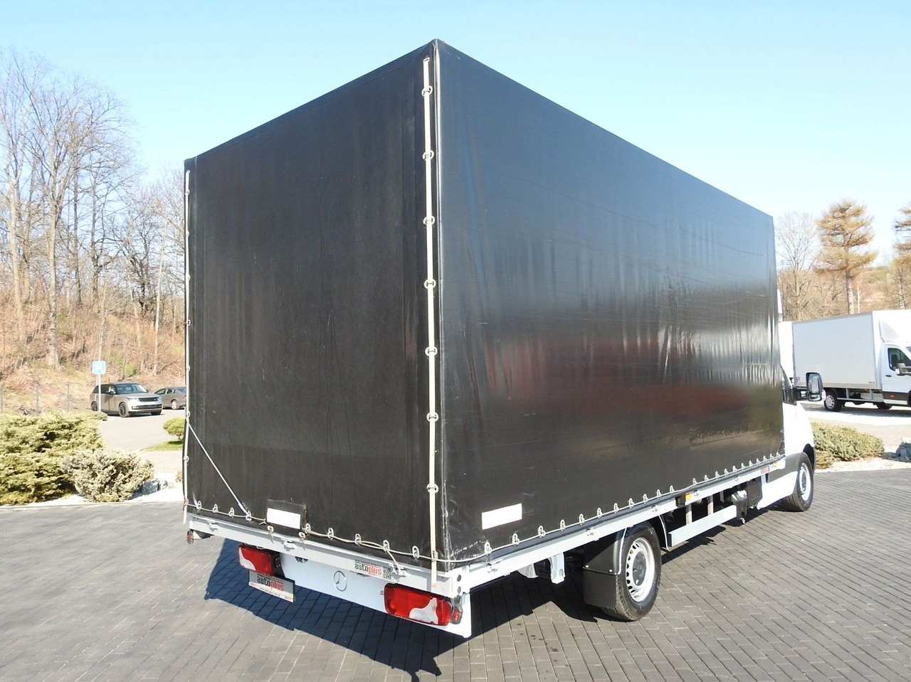 Mercedes-Benz SPRINTER PRITSCHE PLANE 10 PALETTEN KLIMAANLAGE - Carrinha de lona: foto 3 Mercedes-Benz SPRINTER PRITSCHE PLANE 10 PALETTEN KLIMAANLAGE - Carrinha de lona: foto 3