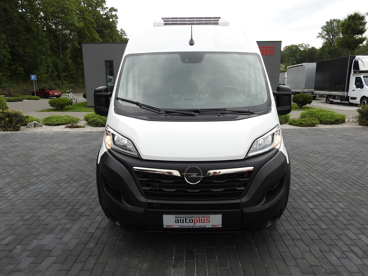 OPEL MOVANO REFRIGERATOR VAN 0*C HEATING FUNCTION AIR CONDITIONING 140HP - Carrinha frigorífica: foto 5 OPEL MOVANO REFRIGERATOR VAN 0*C HEATING FUNCTION AIR CONDITIONING 140HP - Carrinha frigorífica: foto 5