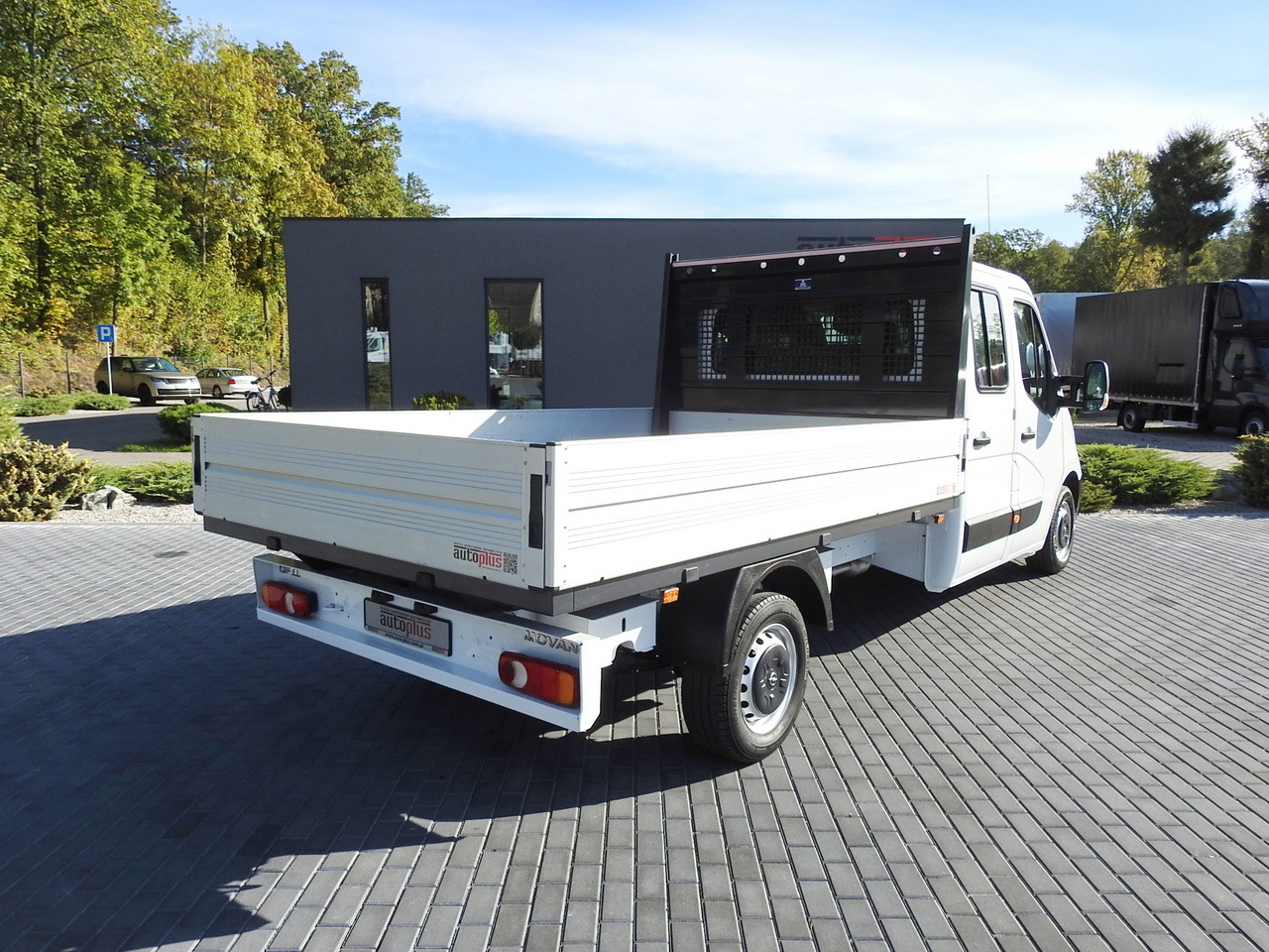 OPEL MOVANO STAKE BODY DOUBLE CABIN DOKA 7 SEATS CRUISE CONTROL AIR CONDITIONING 130HP - Carrinha cabine dupla: foto 3 OPEL MOVANO STAKE BODY DOUBLE CABIN DOKA 7 SEATS CRUISE CONTROL AIR CONDITIONING 130HP - Carrinha cabine dupla: foto 3