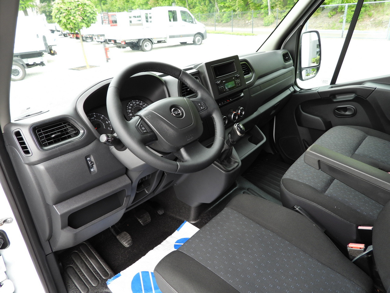 OPEL MOVANO TARPAULIN LIFT 9 PALLETS WEBASTO CRUISE CONTROL LED LIGHTS PNEUMATICS AIR CONDITIONING 165HP - Carrinha de lona: foto 2 OPEL MOVANO TARPAULIN LIFT 9 PALLETS WEBASTO CRUISE CONTROL LED LIGHTS PNEUMATICS AIR CONDITIONING 165HP - Carrinha de lona: foto 2