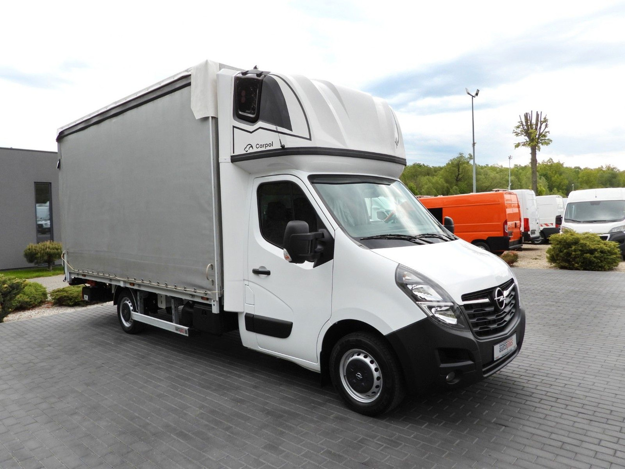 Opel MOVANO PRITSCHE PLANE AUFZUG 9 PALETTEN WEBASTO - Carrinha de lona: foto 4 Opel MOVANO PRITSCHE PLANE AUFZUG 9 PALETTEN WEBASTO - Carrinha de lona: foto 4