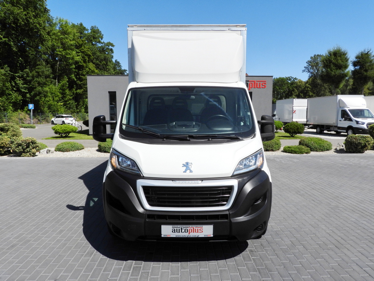 PEUGEOT BOXER BOX LIFT 8 PALLETS CRUISE CONTROL AIR CONDITIONING 130HP - Carrinha de contentor: foto 5 PEUGEOT BOXER BOX LIFT 8 PALLETS CRUISE CONTROL AIR CONDITIONING 130HP - Carrinha de contentor: foto 5