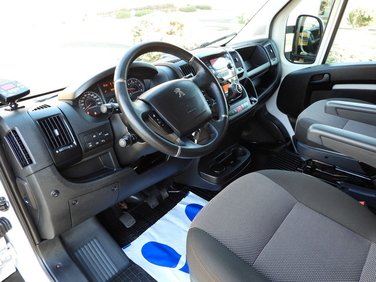 PEUGEOT BOXER REGRIGERATOR BOX 0*C 8 PALLETS CRUISE CONTROL LED LIGHTS AIR CONDITIONING 165HP - Carrinha frigorífica: foto 2 PEUGEOT BOXER REGRIGERATOR BOX 0*C 8 PALLETS CRUISE CONTROL LED LIGHTS AIR CONDITIONING 165HP - Carrinha frigorífica: foto 2