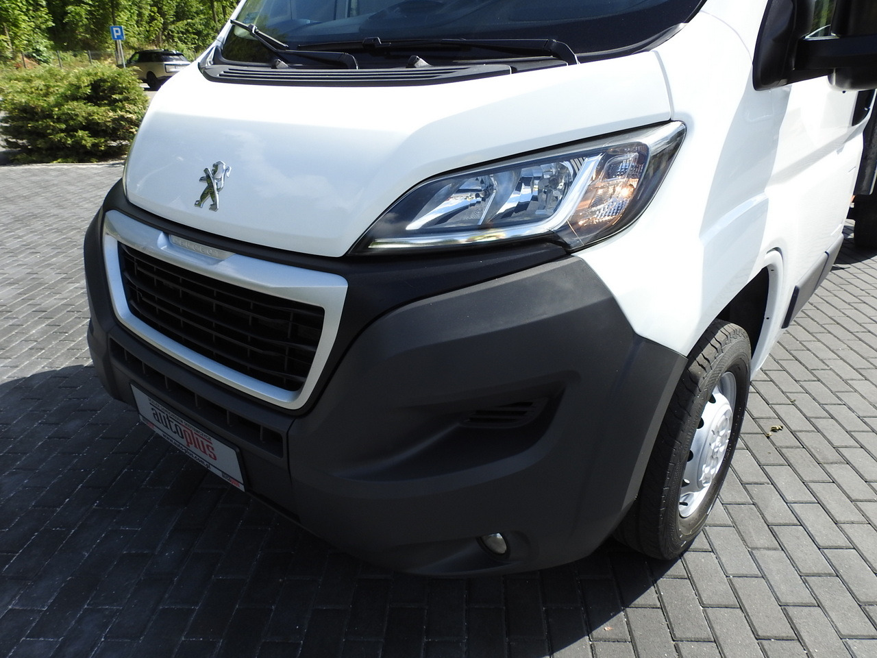 Carrinha basculante PEUGEOT BOXER THREE-WAY TIPPER  AIR CONDITIONING  130HP: foto 22