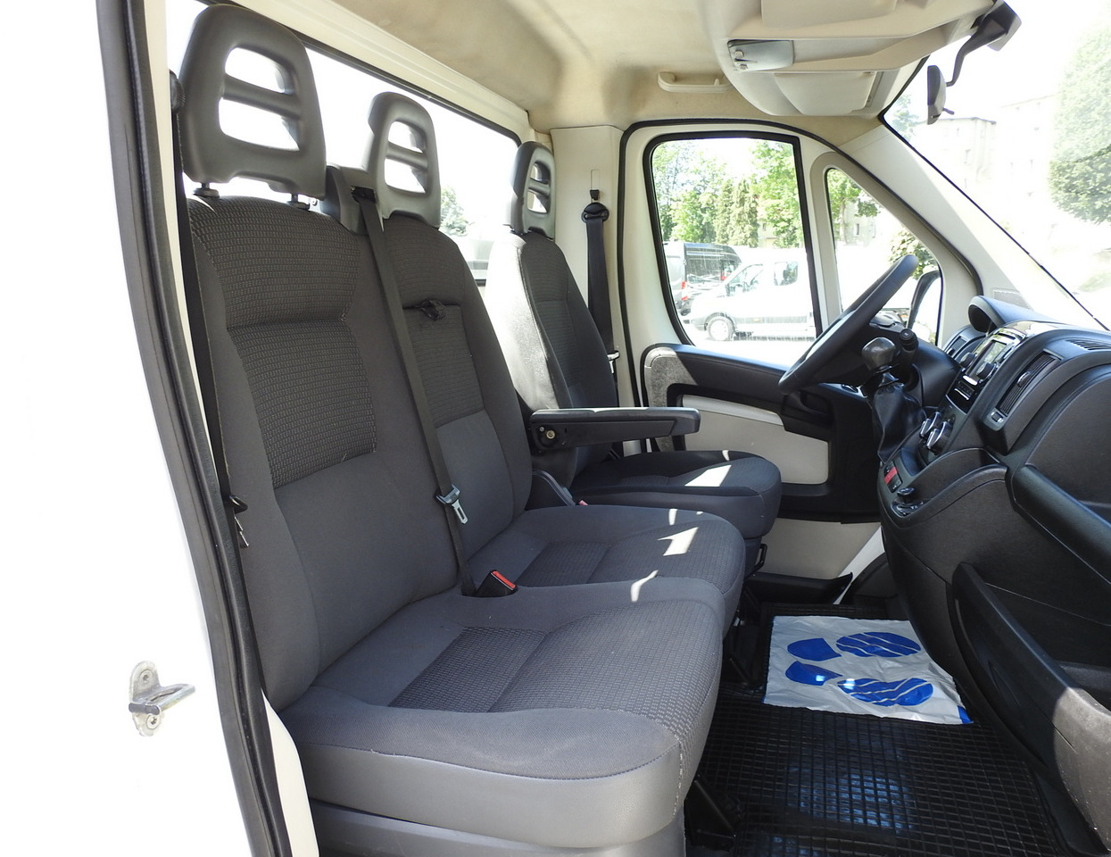 Carrinha basculante PEUGEOT BOXER THREE-WAY TIPPER  AIR CONDITIONING  130HP: foto 39